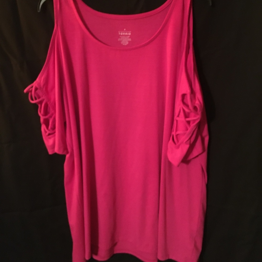Torrid size 4 (US women’s 26) pink tunic